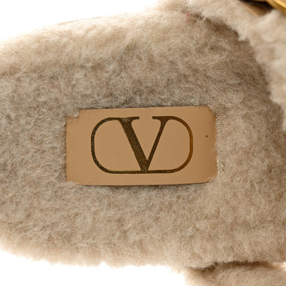 Valentino Garavani Shearling Roman Stud Slide Sandals 38.5 Sahara Beige 7 of 7
