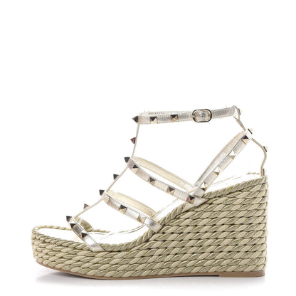 Valentino Garavani Metallic Nappa Rockstud Ankle Strap Torchon Espadrille Caged 25/95mm Wedge Sandals 41 Platino 1 of 8