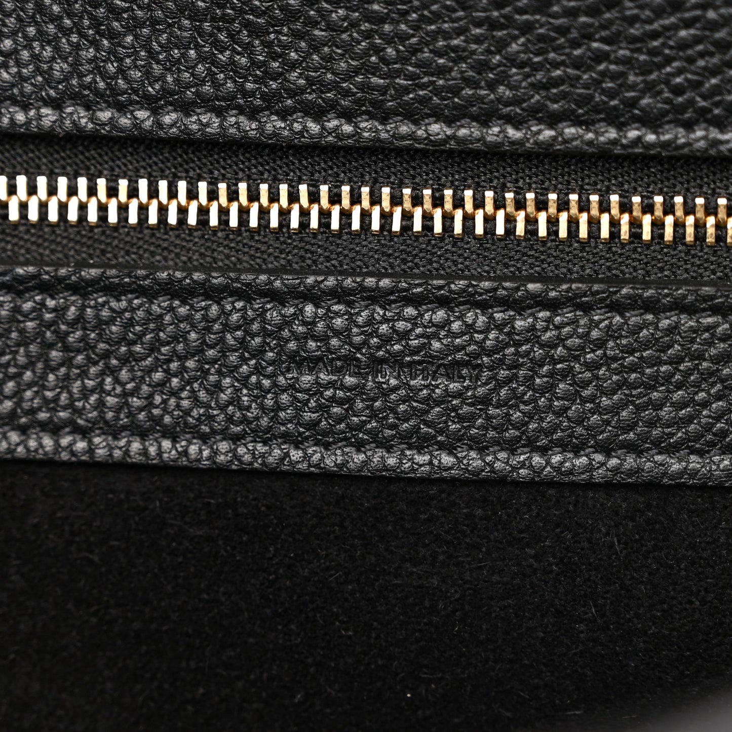 Soft Grained Calfskin Small Belt Cabas Phantom Black
