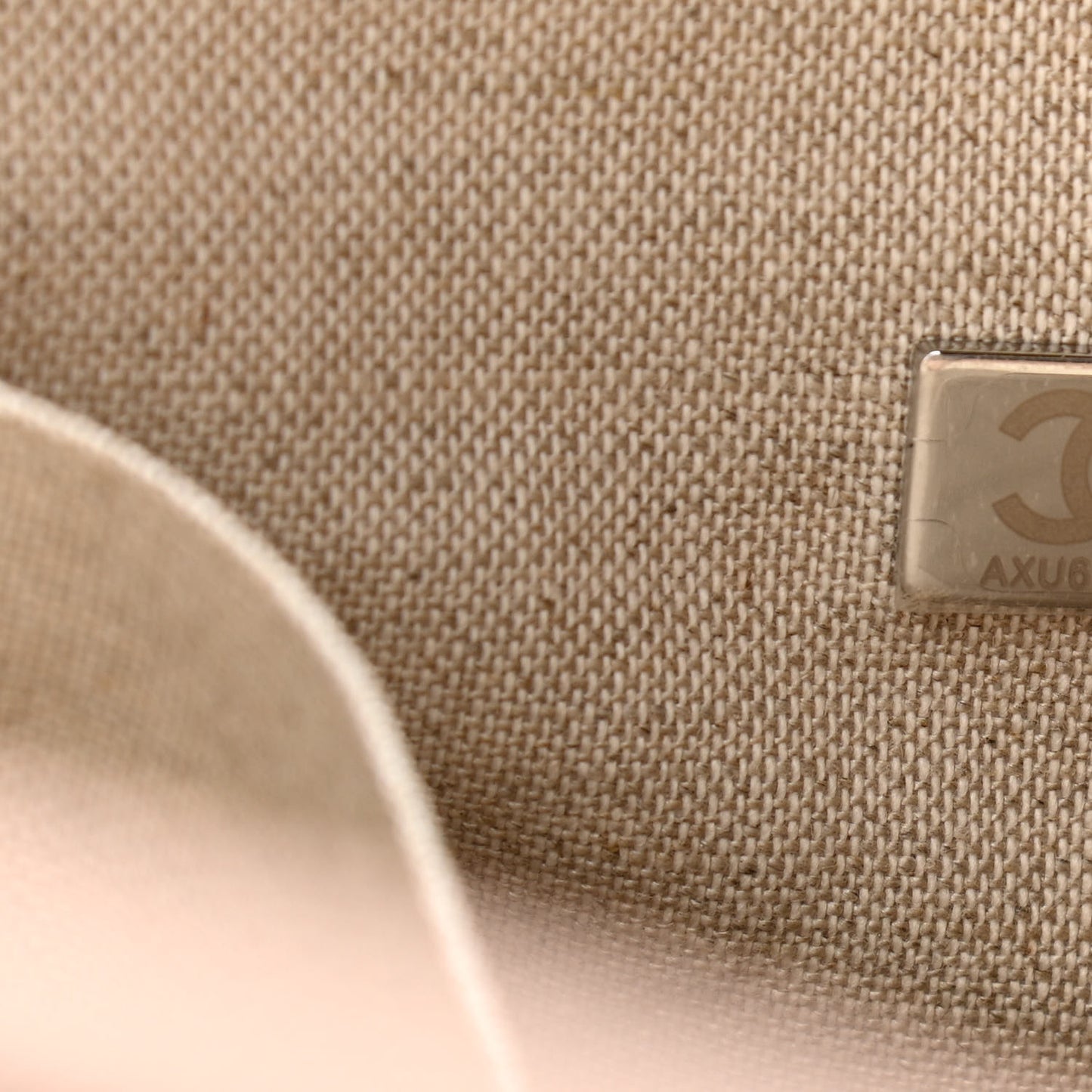 Mixed Fibers Medium Deauville Tote Beige