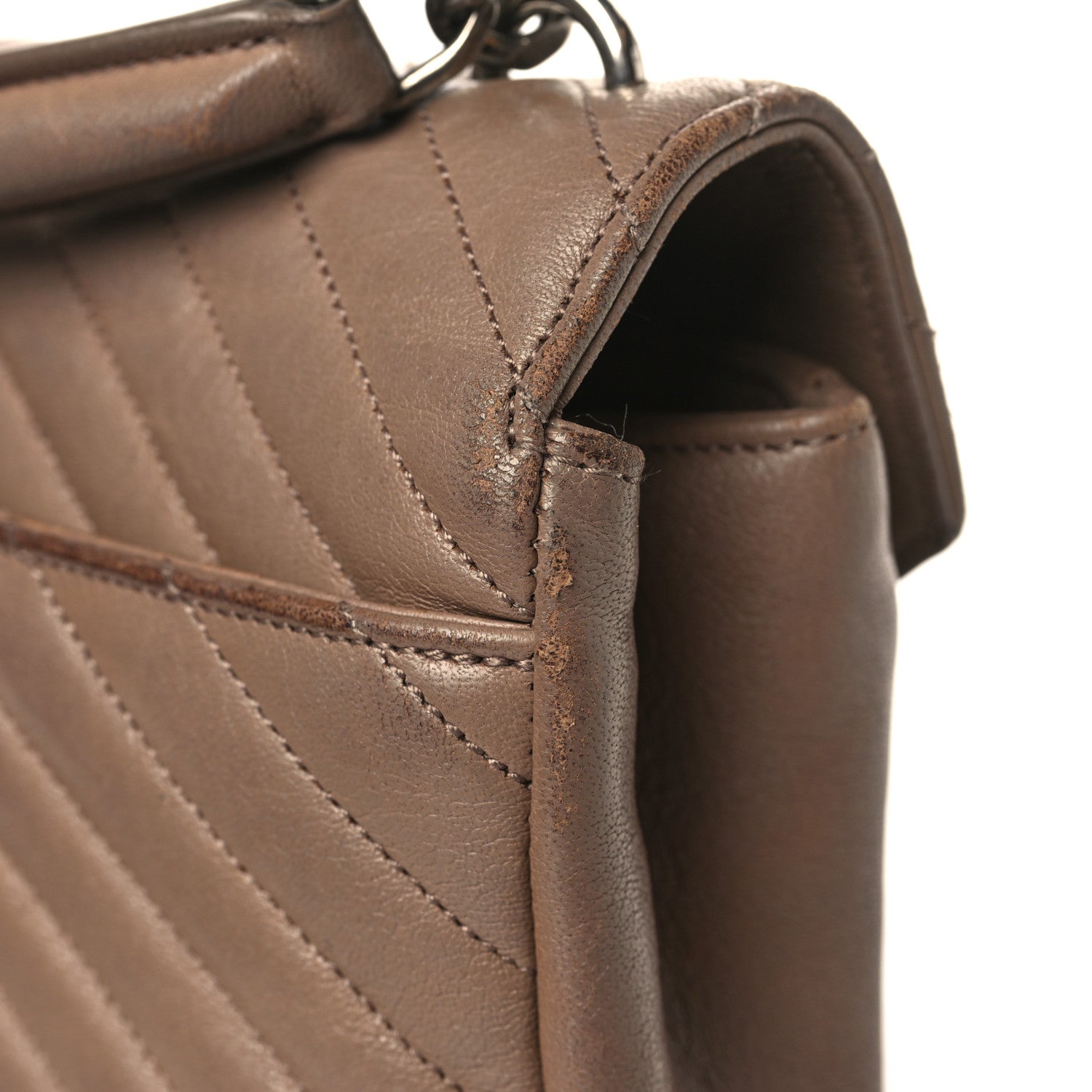 Saint Laurent Sheepskin Matelasse Chevron Monogram Medium College Bag Fard 18 of 20