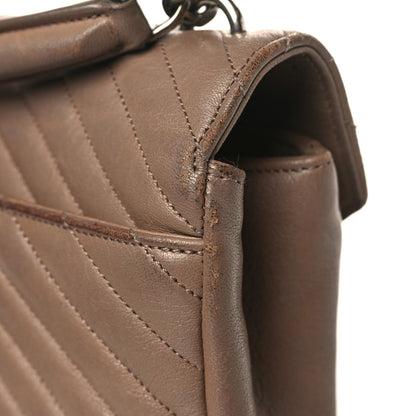 Saint Laurent Sheepskin Matelasse Chevron Monogram Medium College Bag Fard 18 of 20