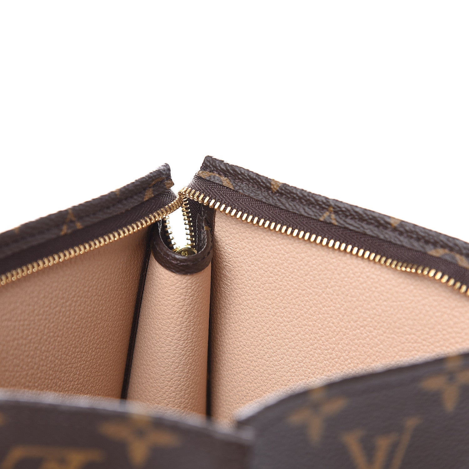 Louis Vuitton Monogram Toiletry Pouch 26 6 of 9
