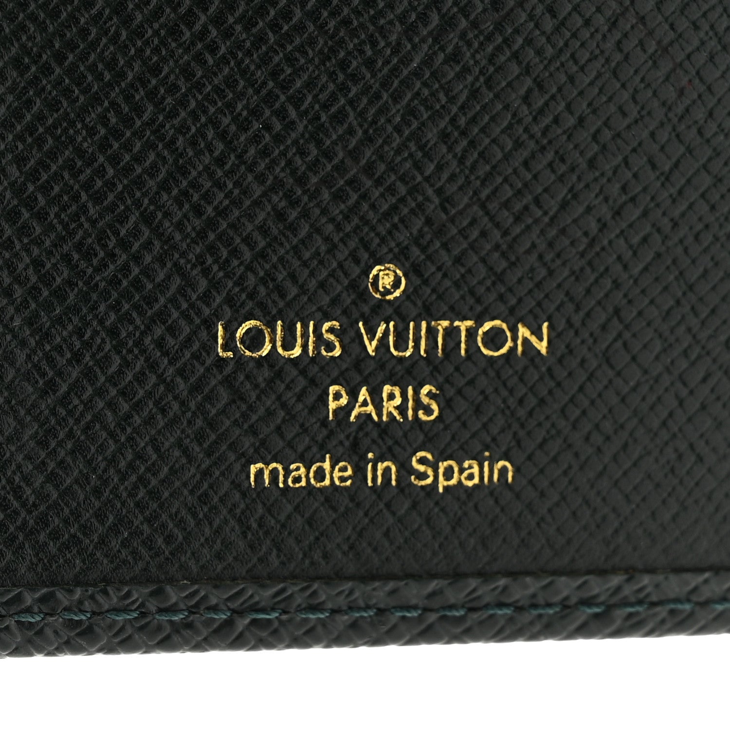 Louis Vuitton Taiga Checkbook Pocket Agenda Cover Epicea 6 of 9