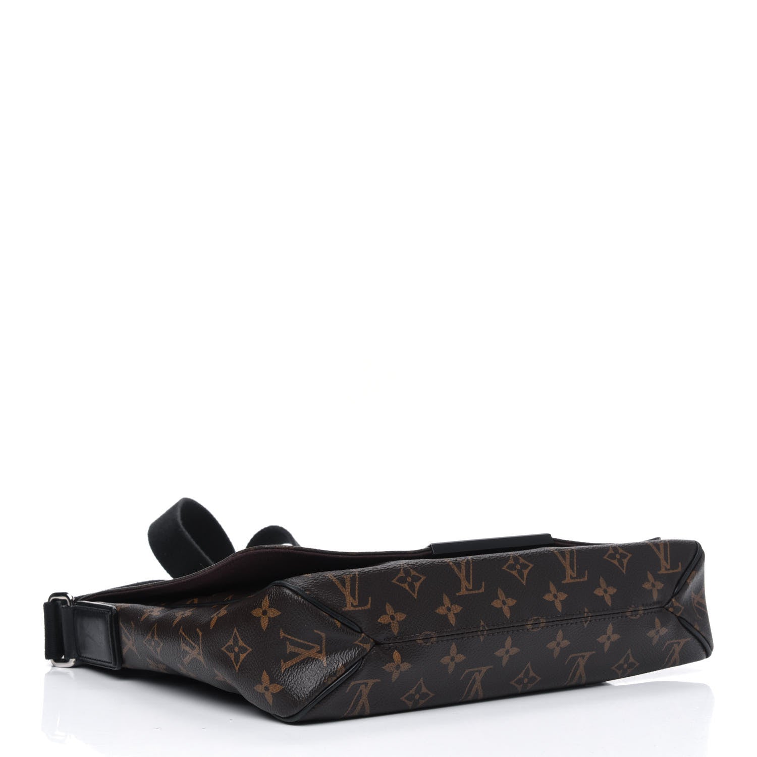 Louis Vuitton Monogram Macassar District MM 3 of 5