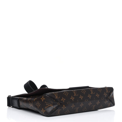 Louis Vuitton Monogram Macassar District MM 3 of 5