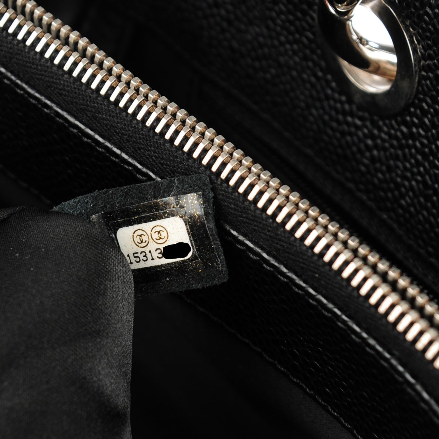 Caviar Quilted Grand Shopping Tote GST Black