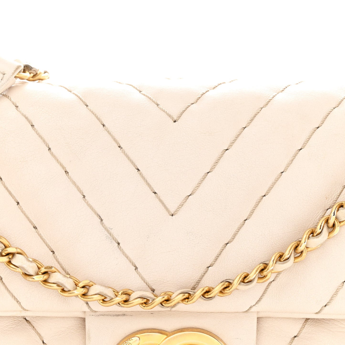 Calfskin Chevron Quilted Medium Surpique Flap Ivory
