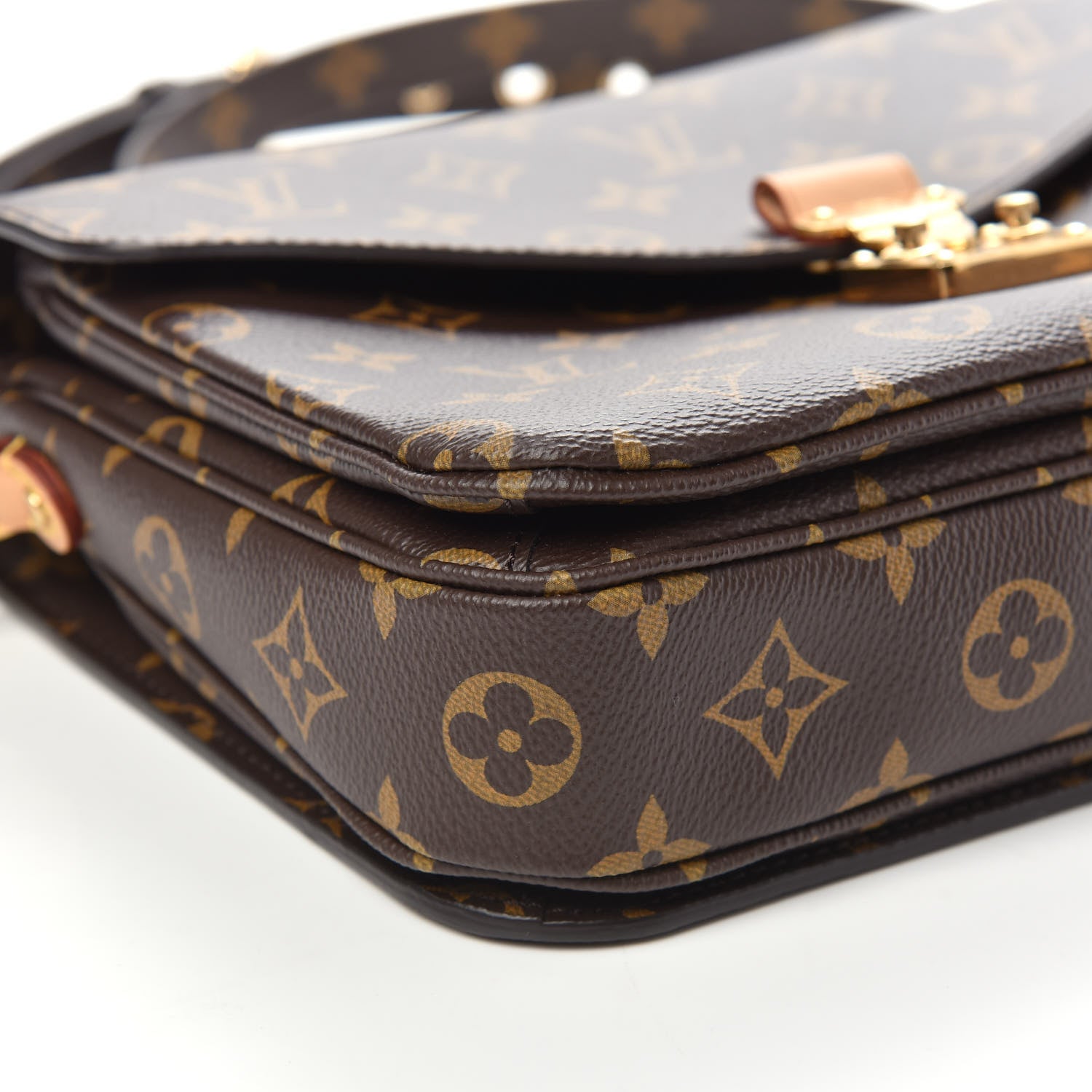Louis Vuitton Monogram Pochette Metis 7 of 9