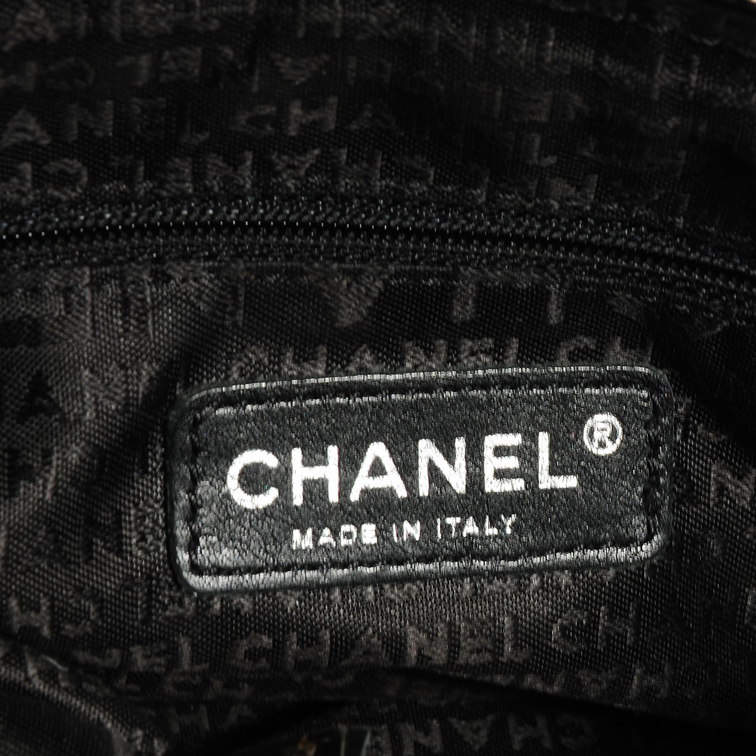 Chanel Lambskin Diamond Stitch Shoulder Bag Black 6 of 6