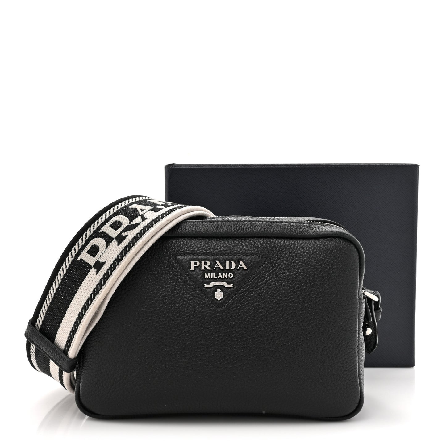 Vitello Daino Soft Camera Crossbody Black