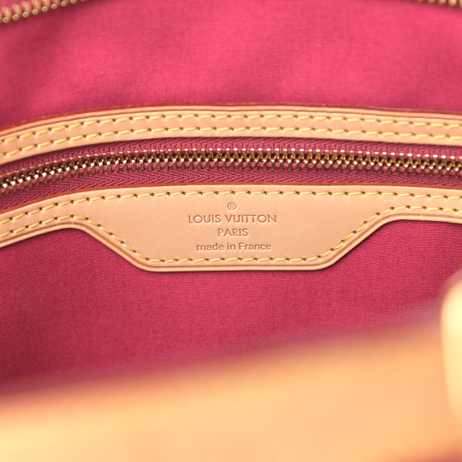 Louis Vuitton Vernis Brea MM Rose Indien 6 of 10