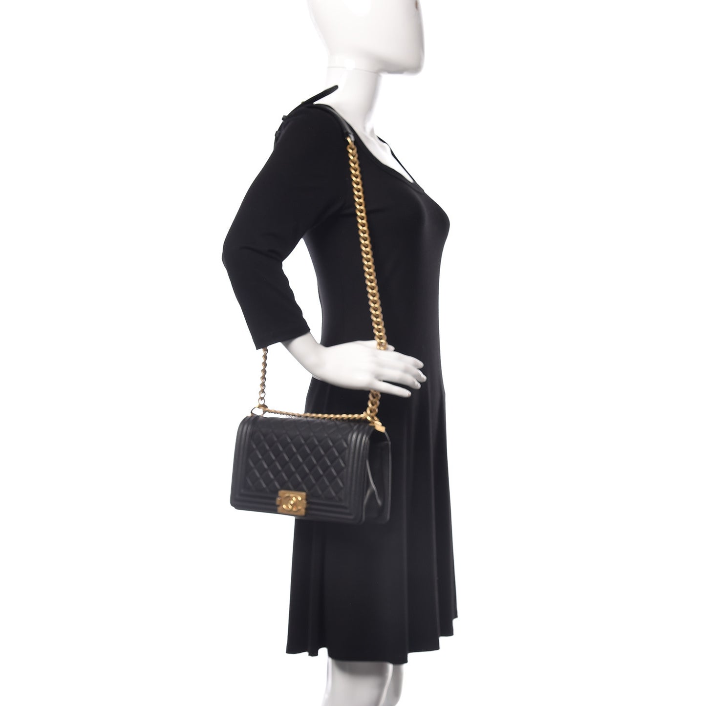 Caviar Quilted Medium Boy Flap Black