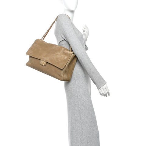 Suede Calfskin Souplissimo Maxi Flap Dark Beige