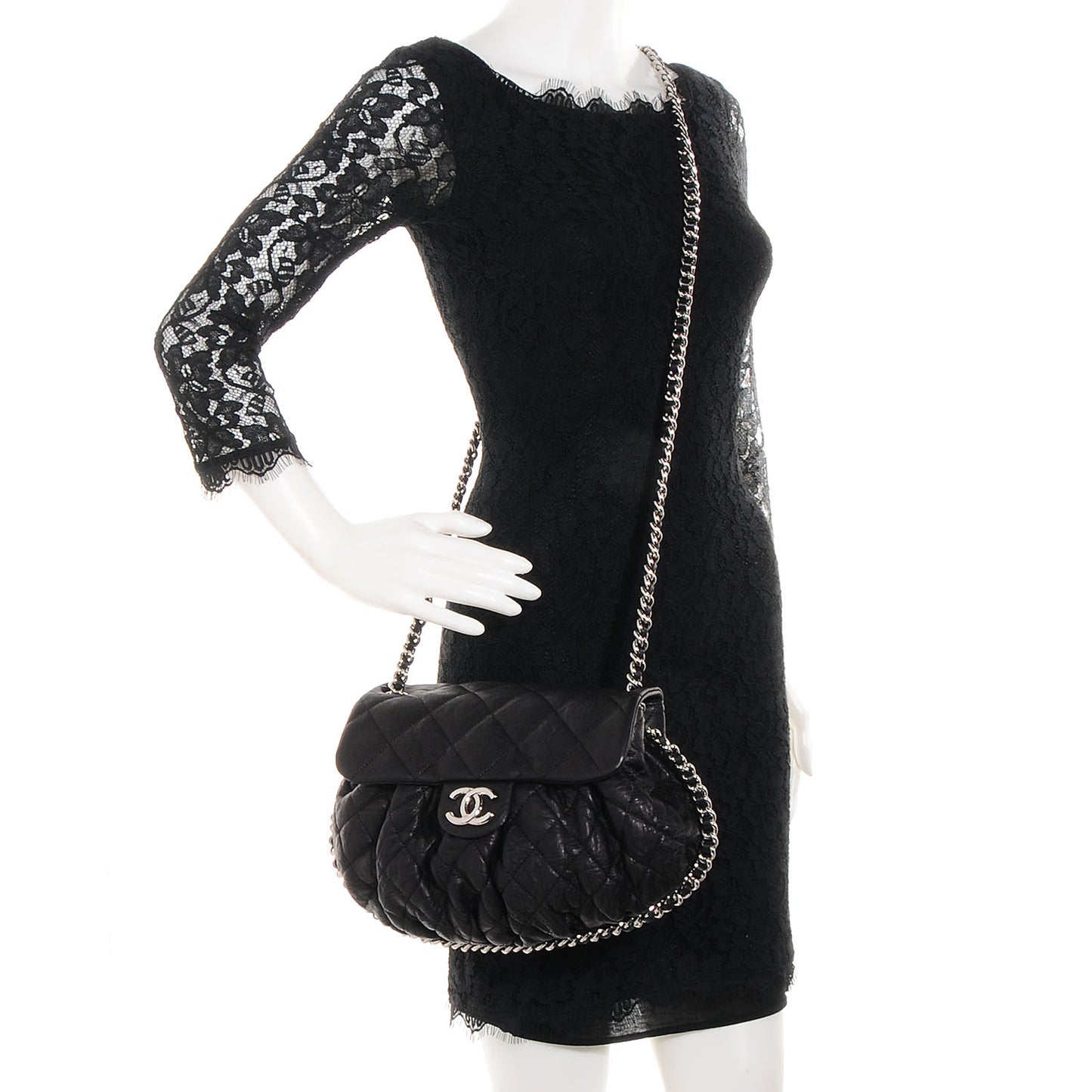 Washed Lambskin Chain Around Medium Messenger Black