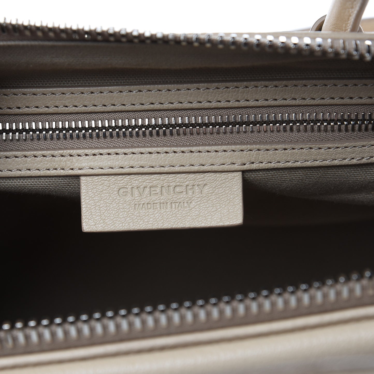 Sugar Goatskin Medium Antigona Skin