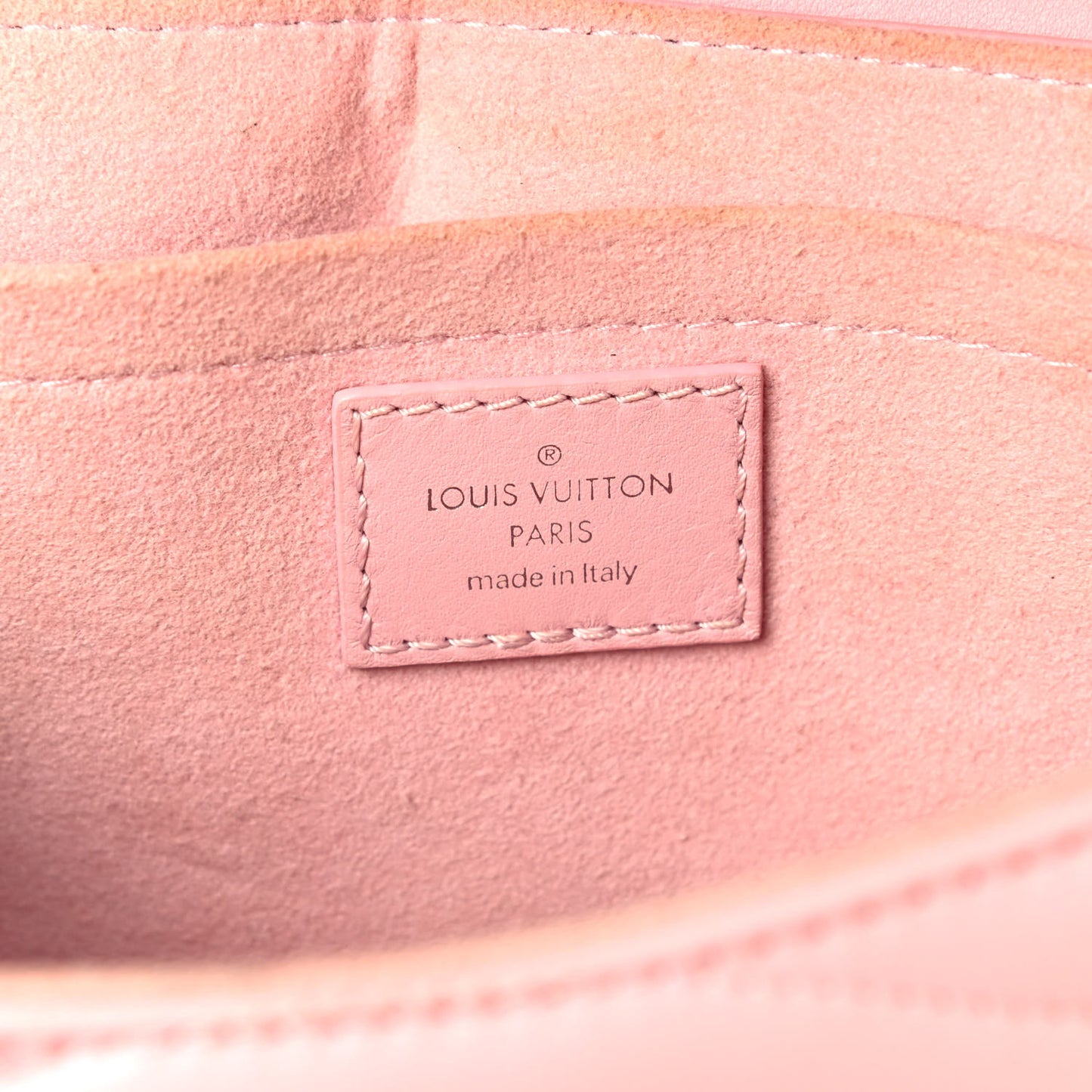 Calfskin New Wave Chain MM Smoothie Pink