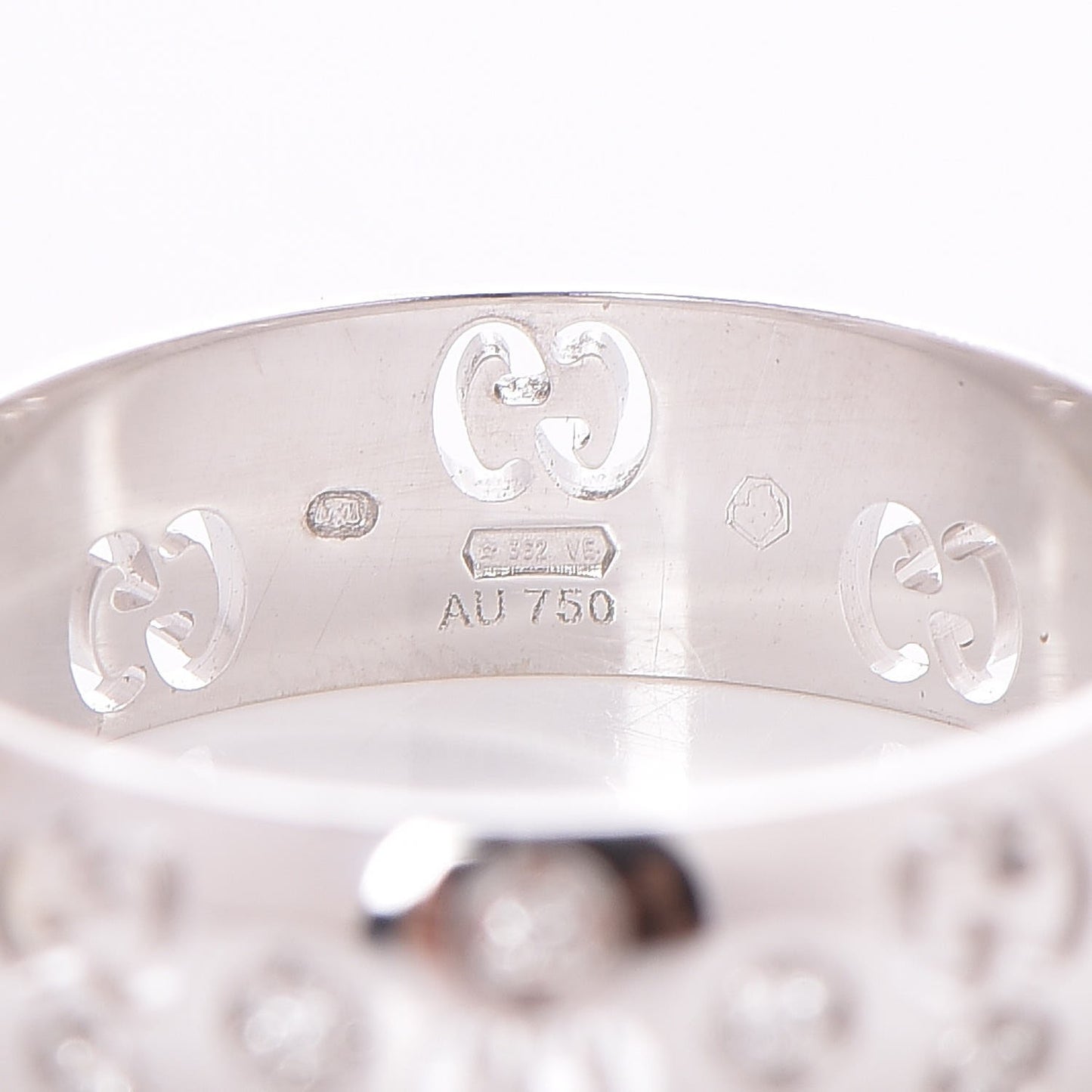 18K White Gold Diamond 6mm Icon Band Ring 60 9