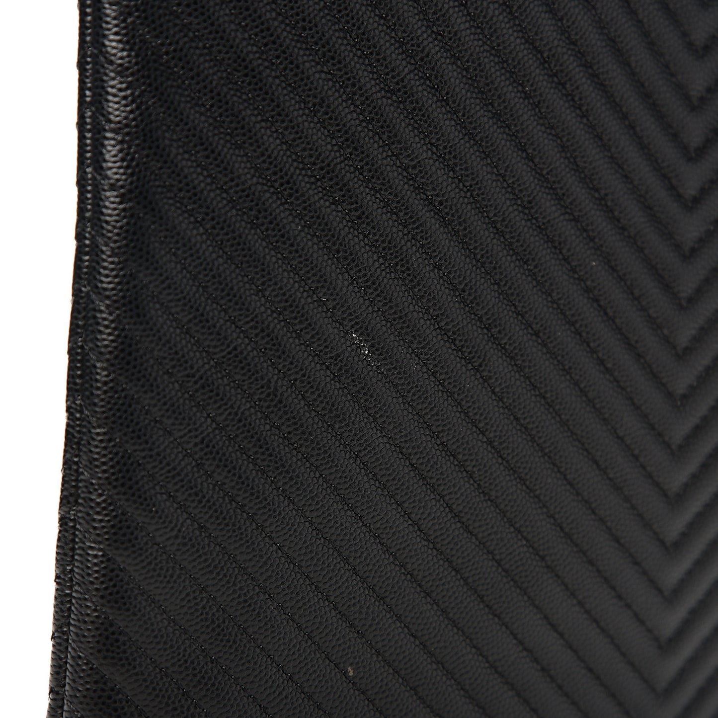 Caviar Chevron Quilted Medium Cosmetic Case Black