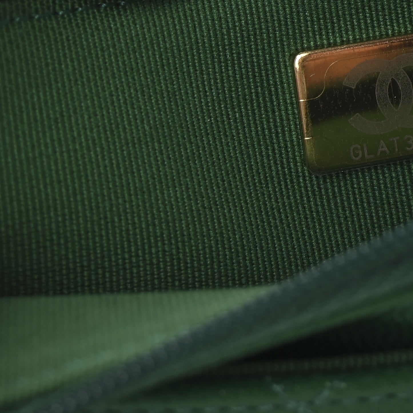 Caviar Quilted Coco Stamps Wallet On Chain WOC Green