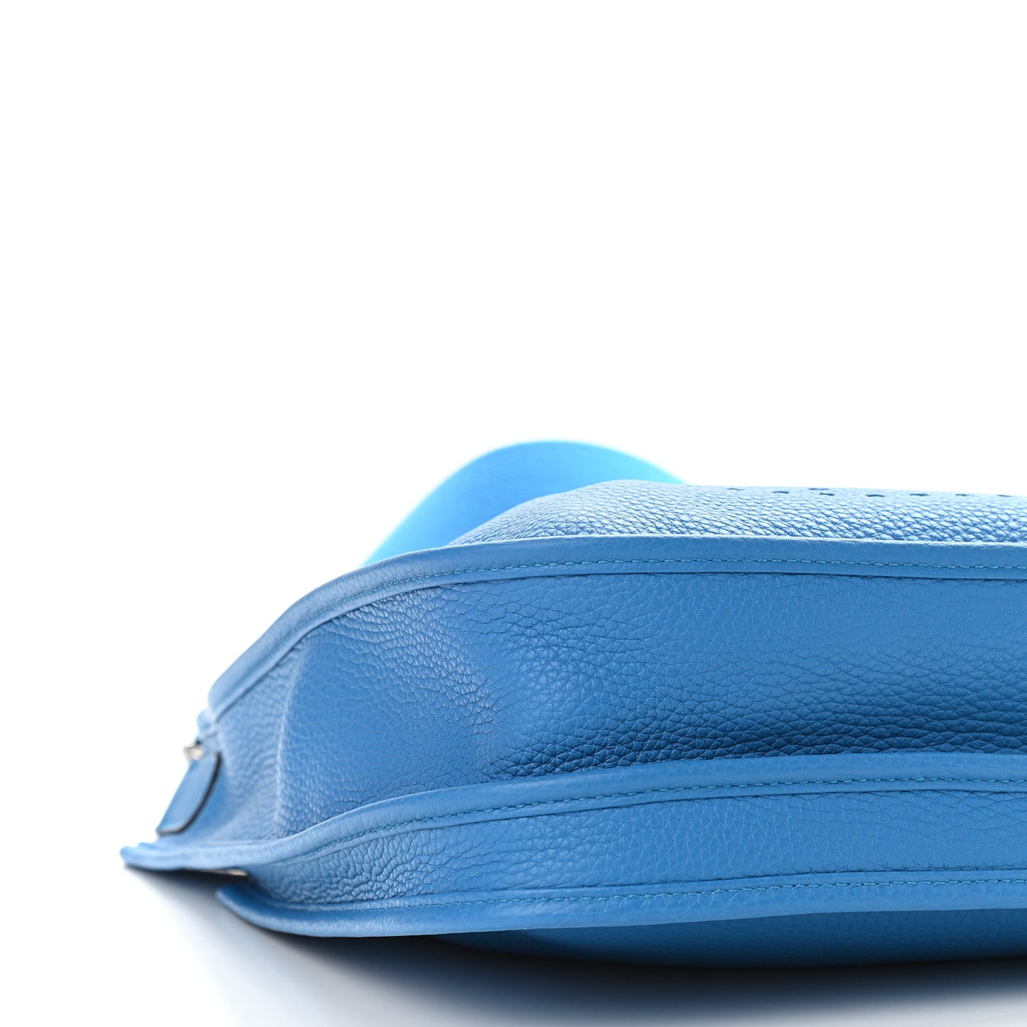 Taurillon Clemence Evelyne III PM Bleu Zanzibar