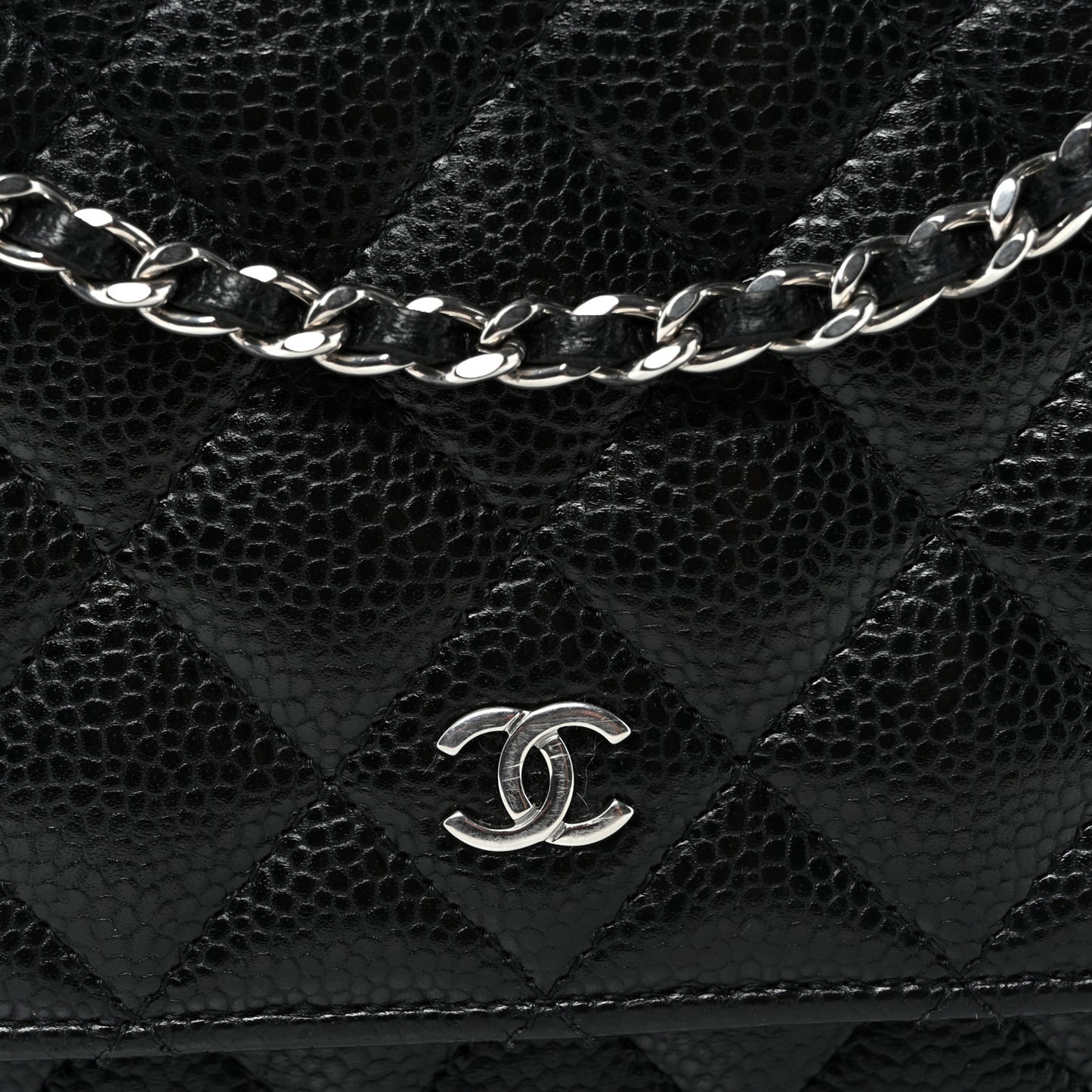 Caviar Quilted Wallet on Chain WOC Black