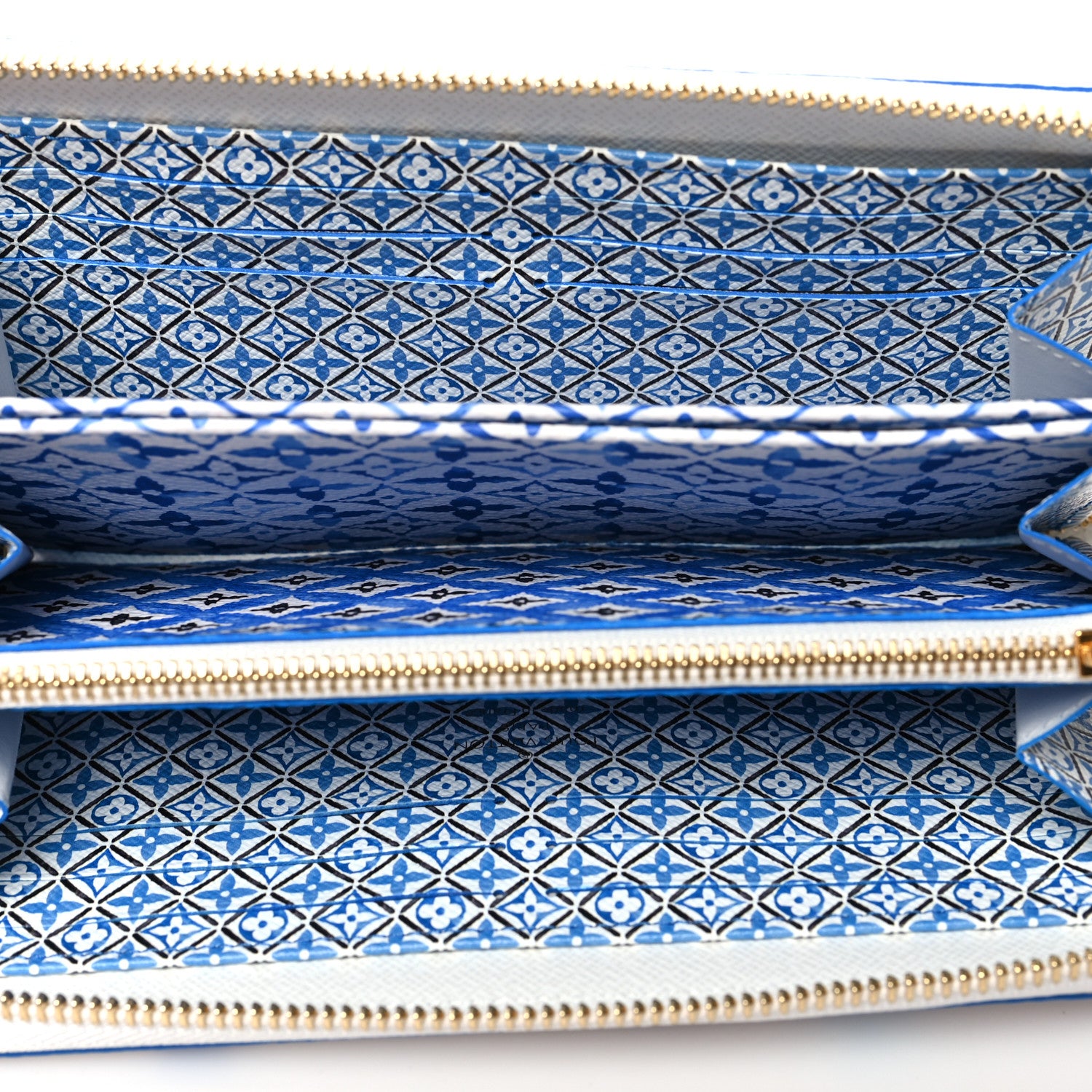 Louis Vuitton Monogram Giant By The Pool Zippy Wallet Resort Blue 5 of 8