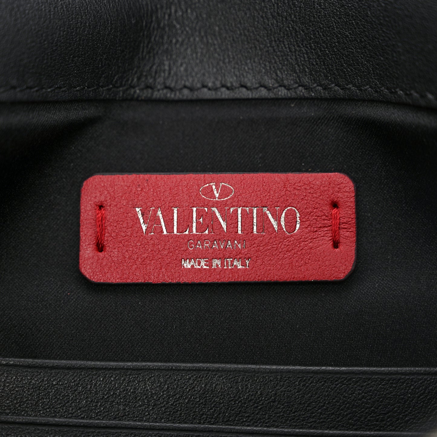 Vitello Chevron Rockstud Rolling Envelope Clutch Light Ivory Black