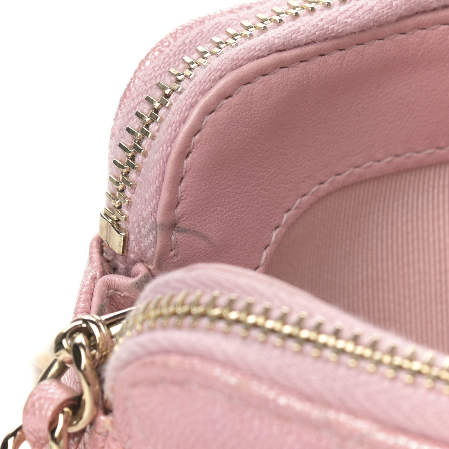 Iridescent Caviar Quilted Small Clutch With Chain Pink