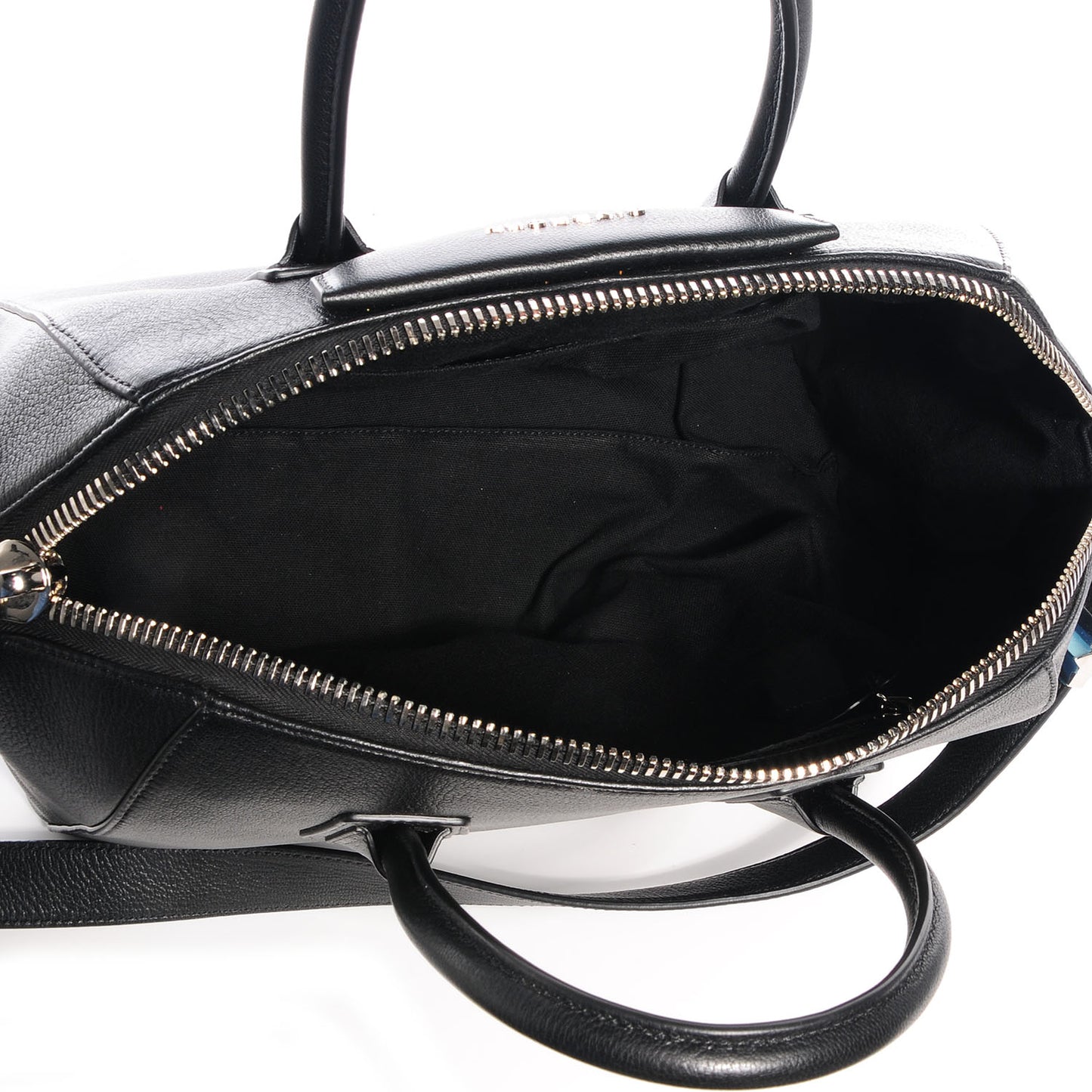 Sugar Goatskin Medium Antigona Black