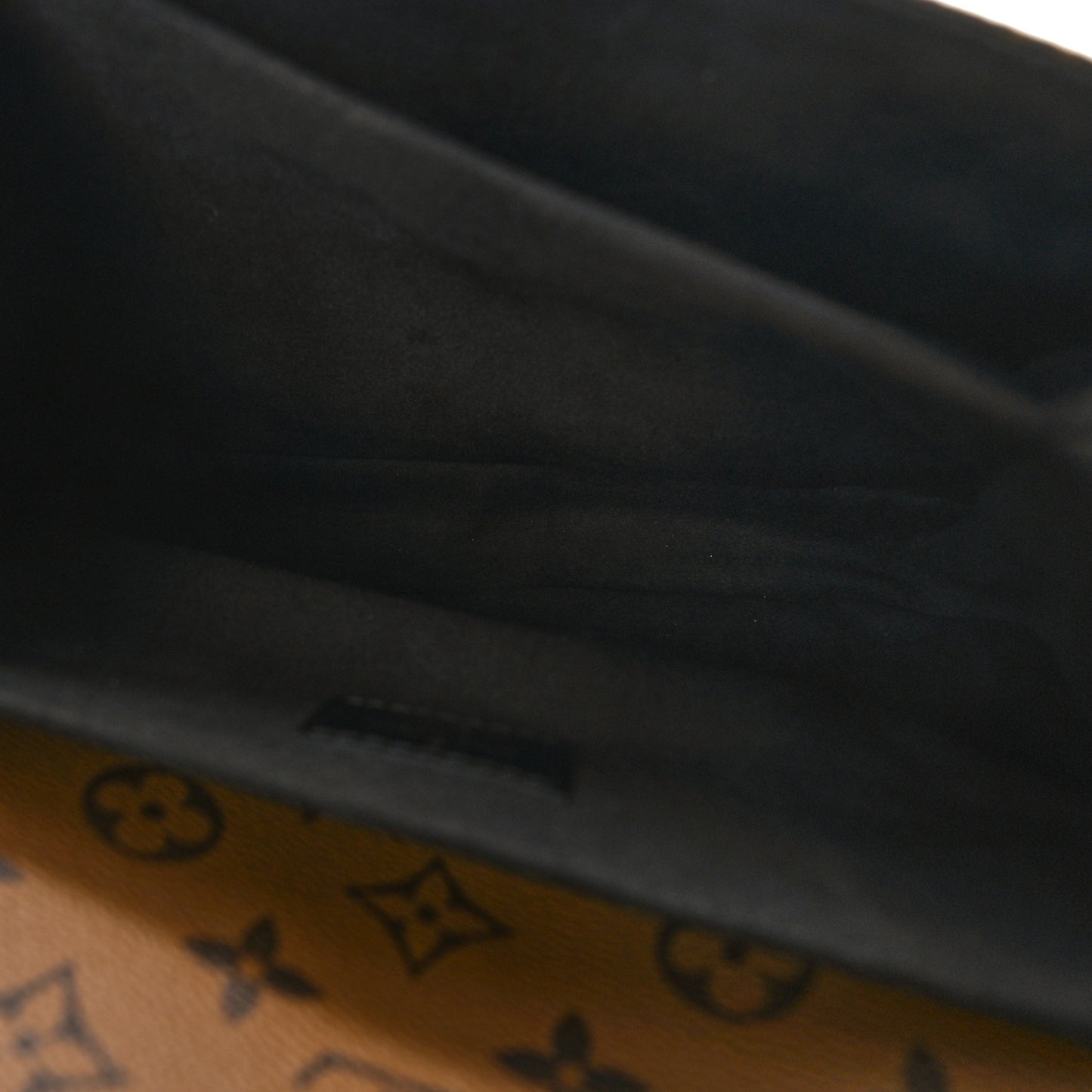 Reverse Monogram Pochette Metis