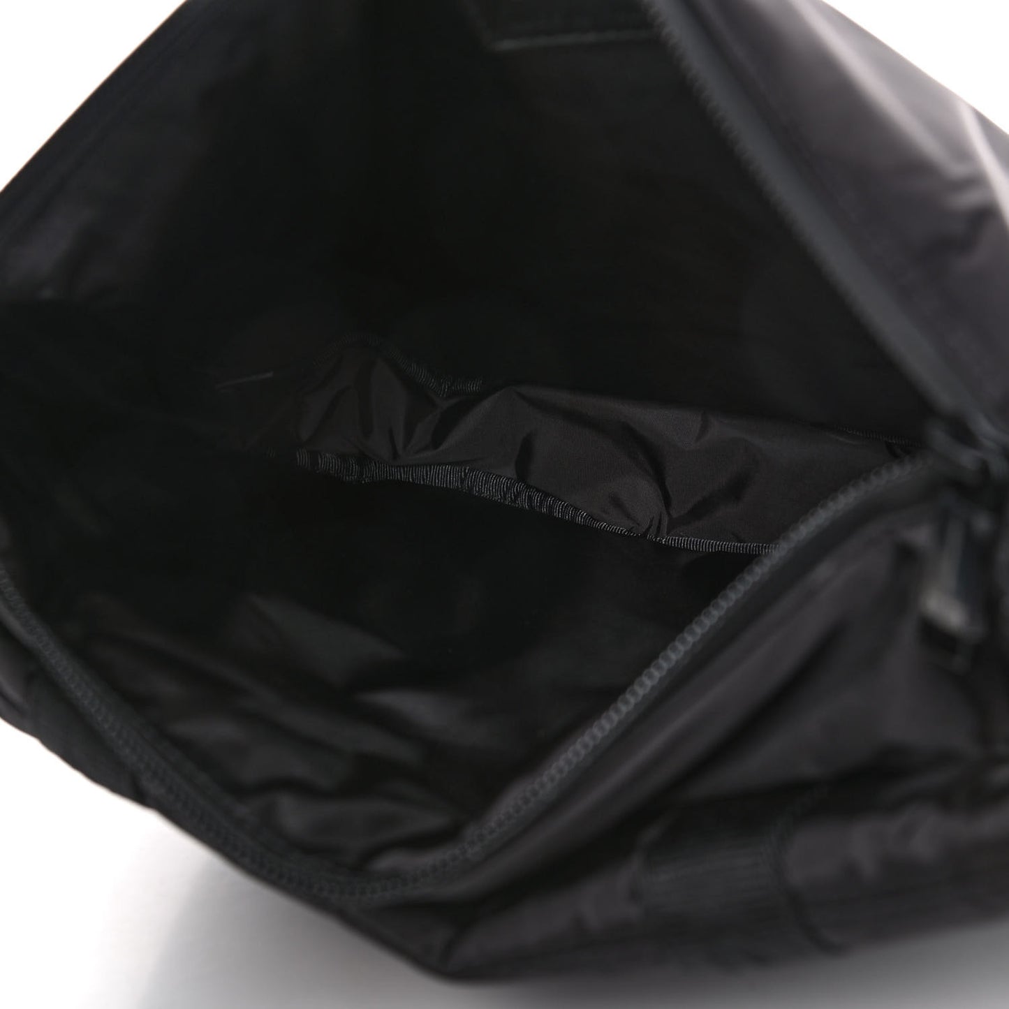 HOMME Nylon Saddle Messenger Bag Black