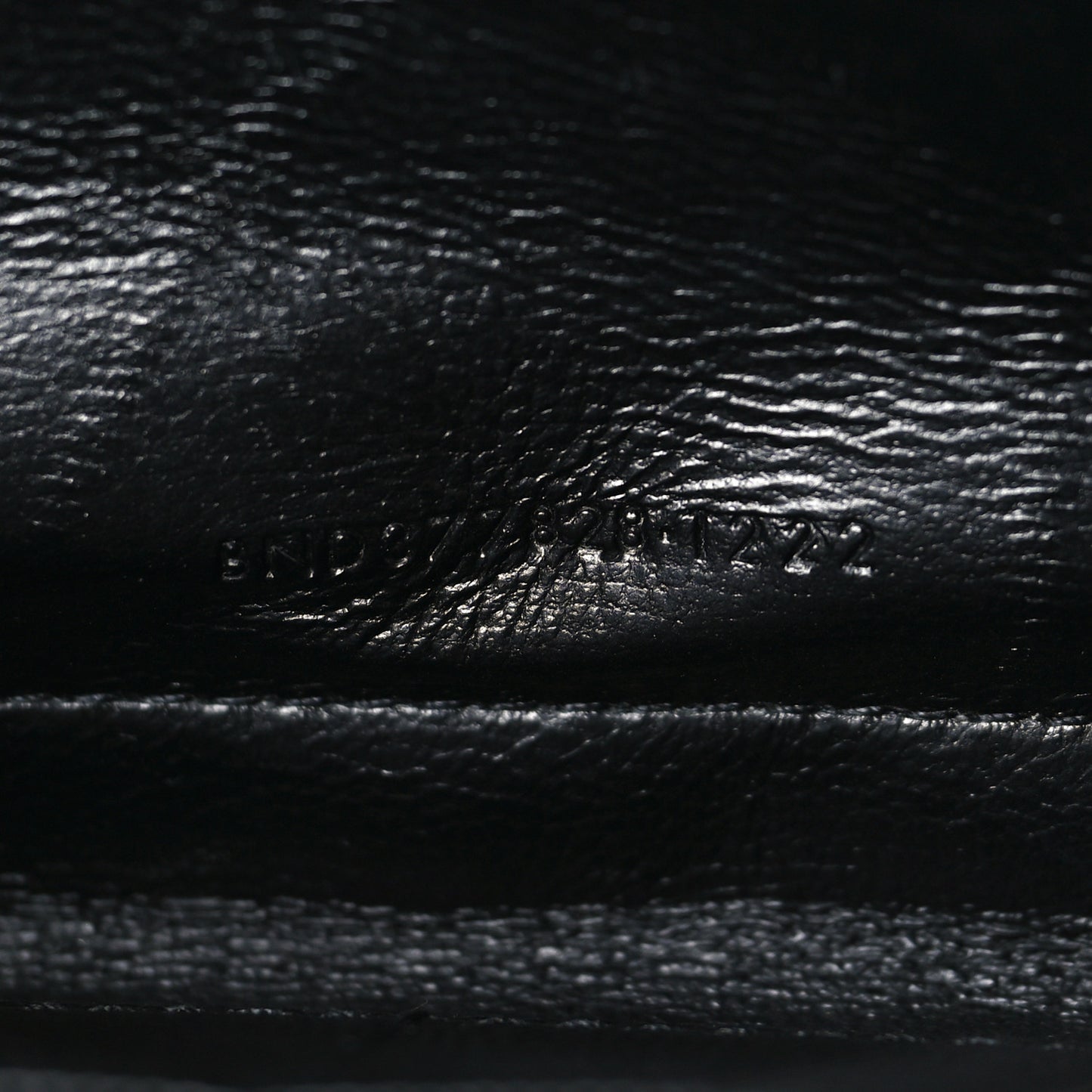 Grain De Poudre Matelasse Chevron Monogram Monochrome Chain Wallet Black