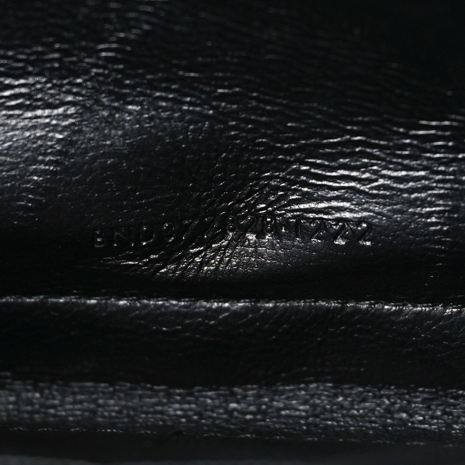 Saint Laurent Grain De Poudre Matelasse Chevron Monogram Monochrome Chain Wallet Black 7 of 11