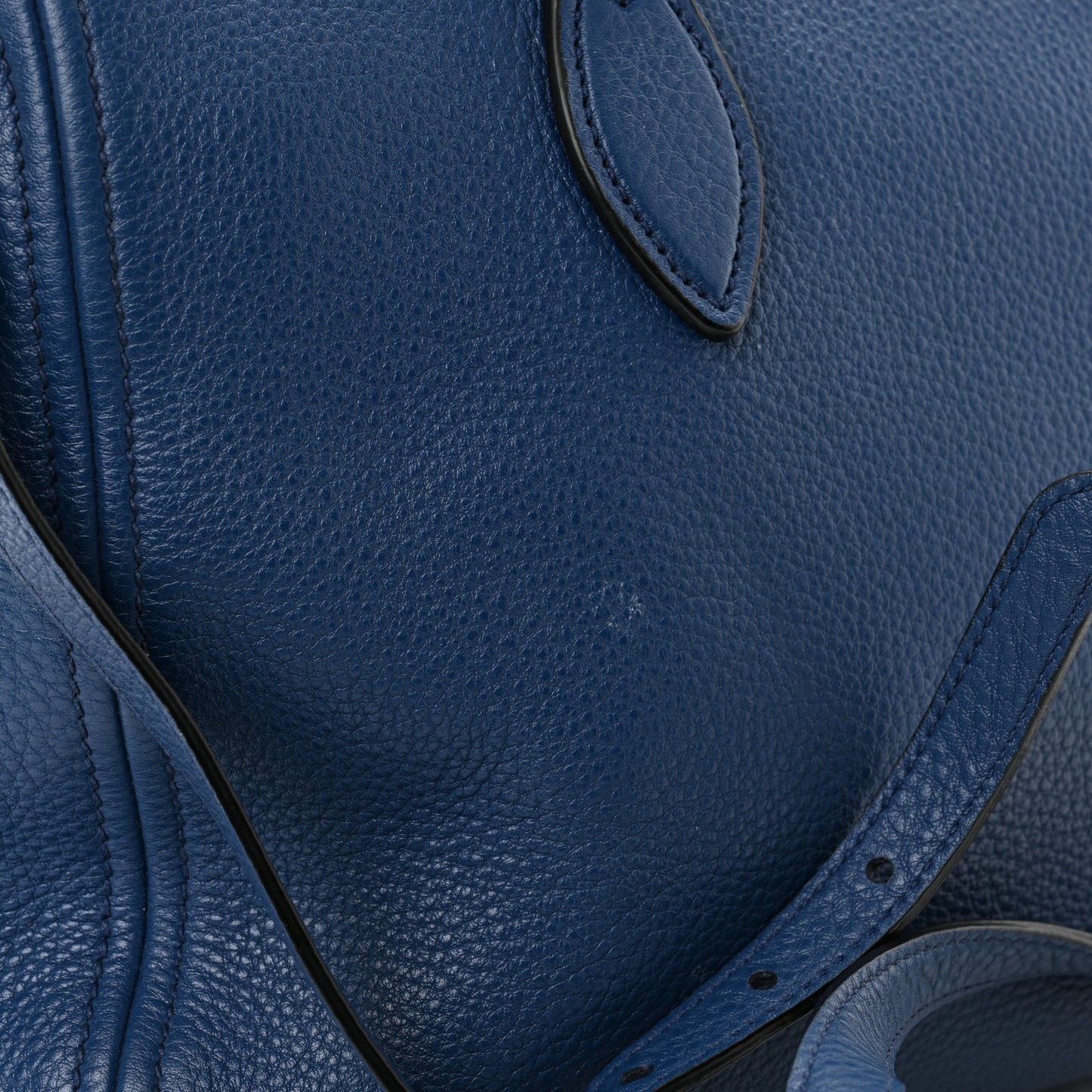 Vitello Phenix Bauletto Bluette