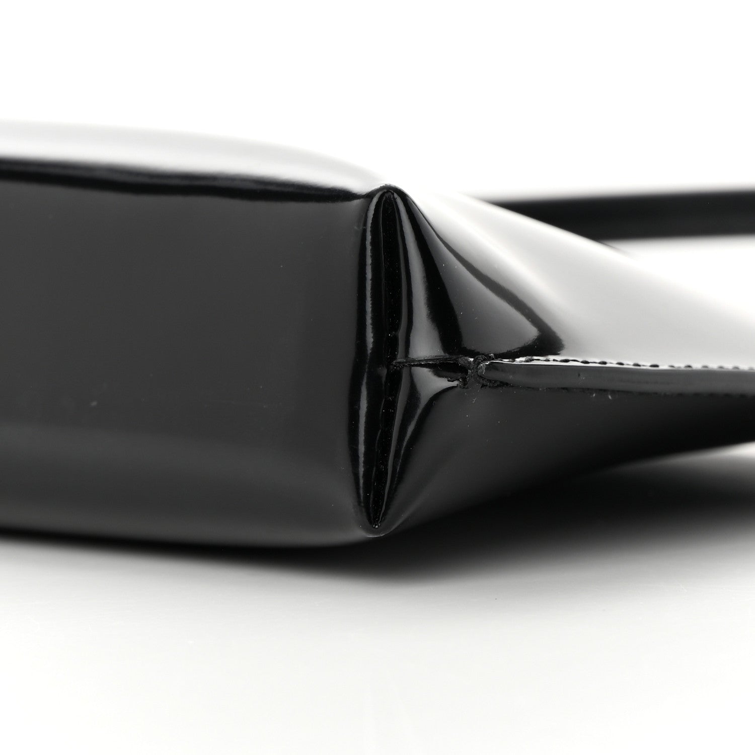 Saint Laurent Patent Calfskin Small Suzanne Rigid Shoulder Bag Black 10 of 13