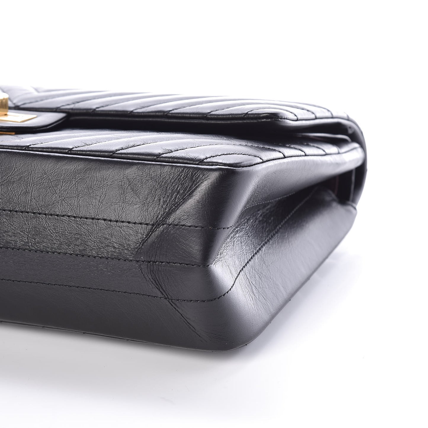 Aged Calfskin Chevron Quilted 2.55 Reissue 226 Flap Black