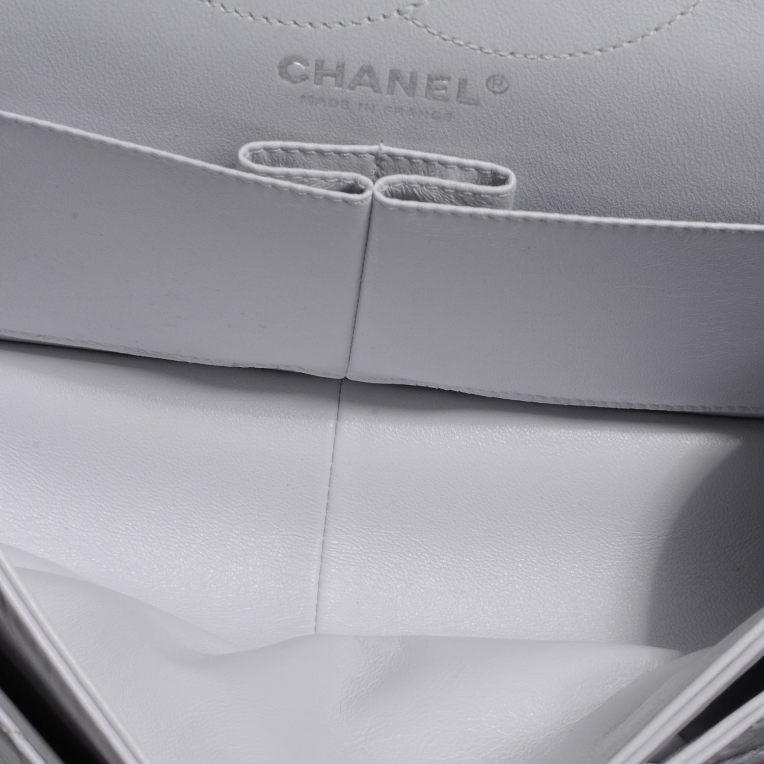 Chanel Aged Calfskin 2.55 Reissue 226 Flap White 7 of 9
