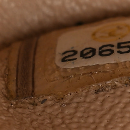 Chanel Caviar Quilted Medium Double Flap Beige 7 of 22