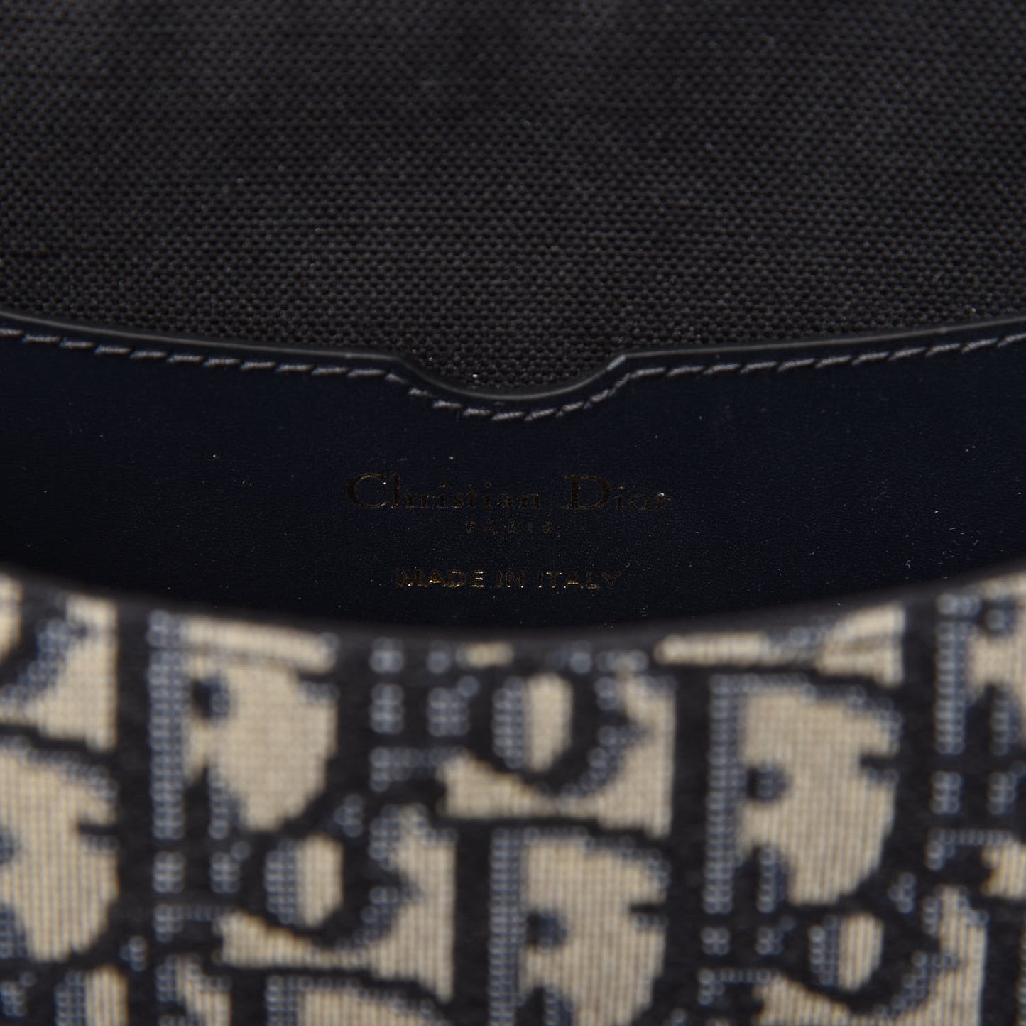 Oblique Medium Bobby Flap Blue