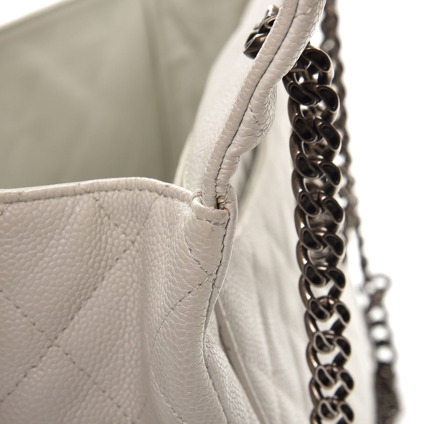 Caviar Quilted 2.55 Reissue 226 Flap White