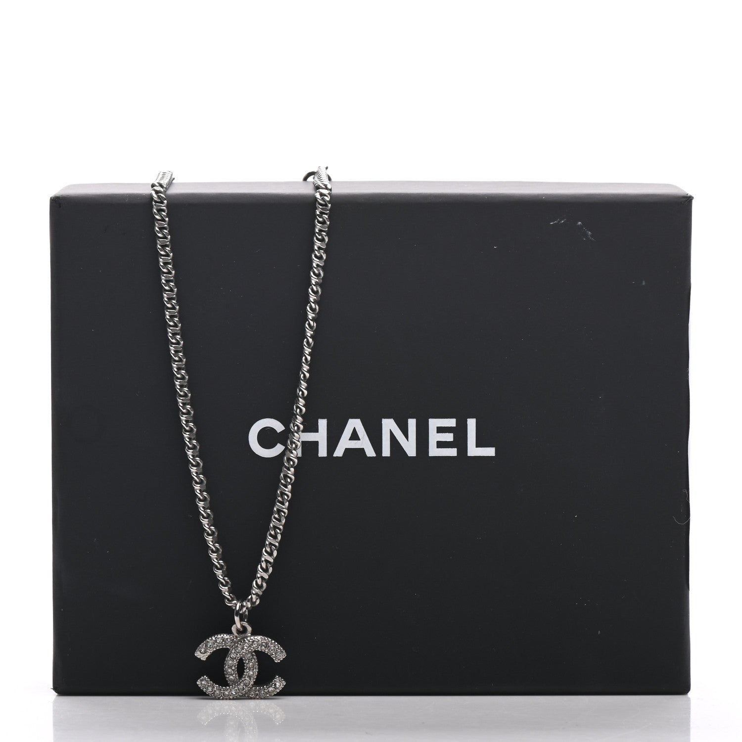Chanel Crystal Pearl Star CC Necklace Pearly White 5 of 5