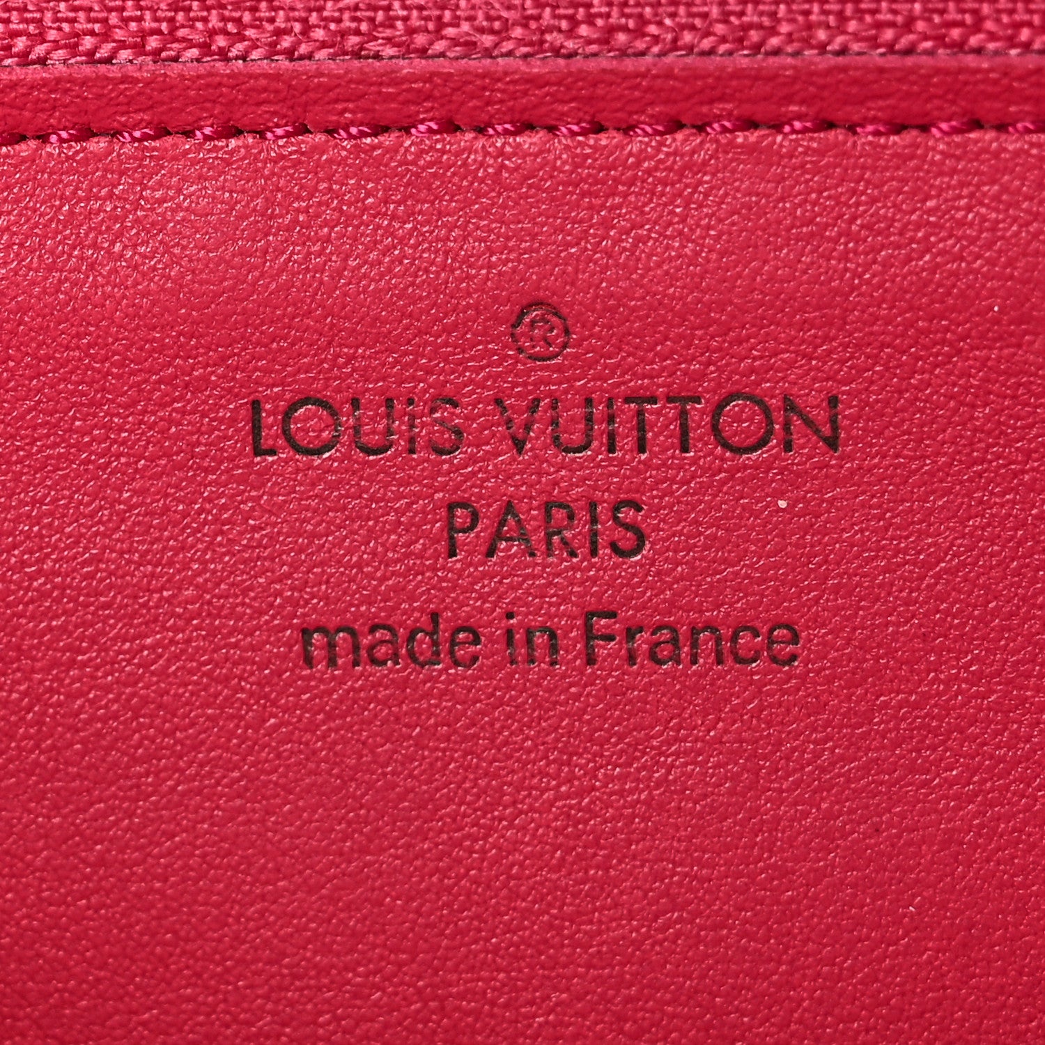 Louis Vuitton Taurillon Capucines Wallet Black 6 of 7