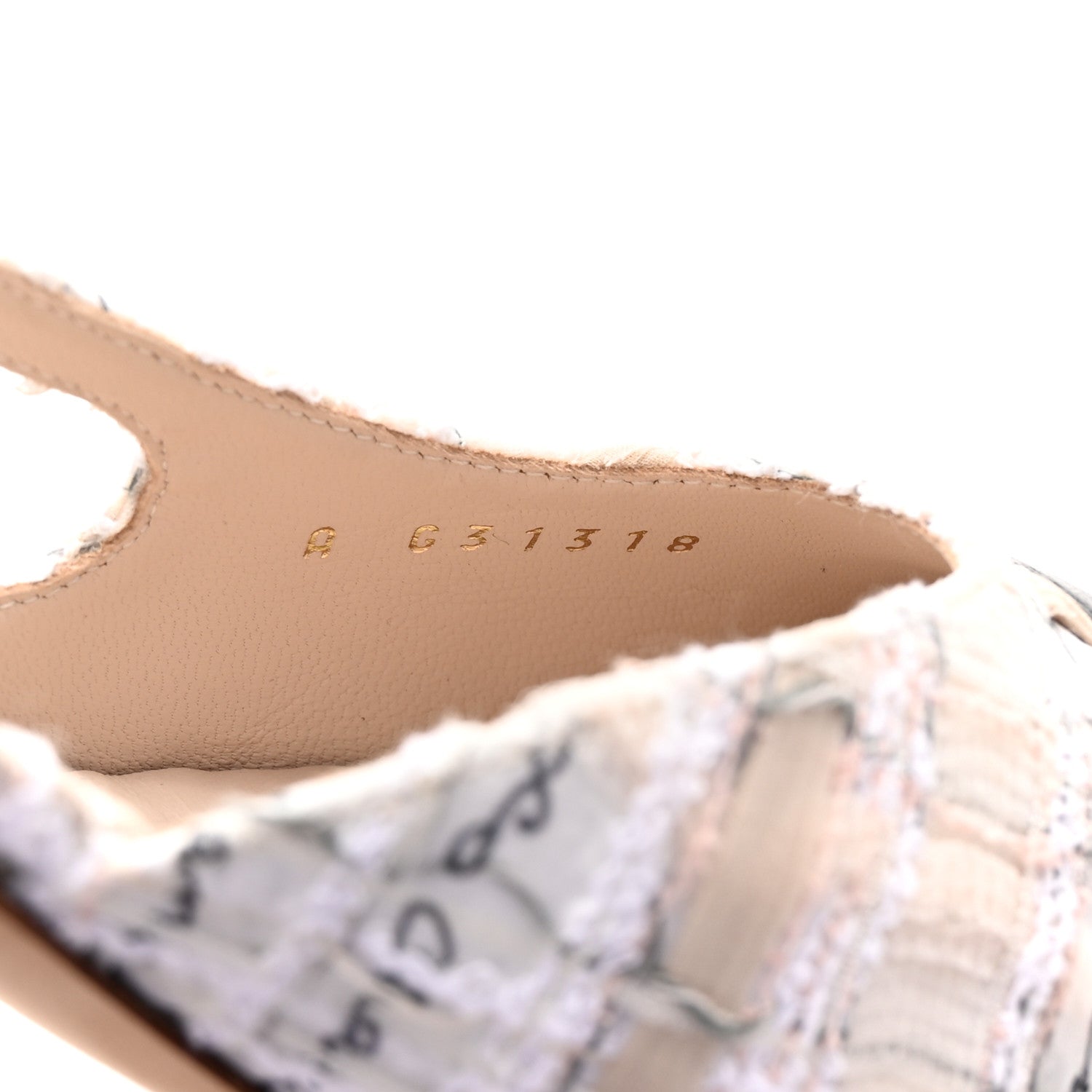 Chanel Tweed Lambskin Cap Toe CC Logo Slingback Pumps 35 Beige Ecru Black 9 of 10