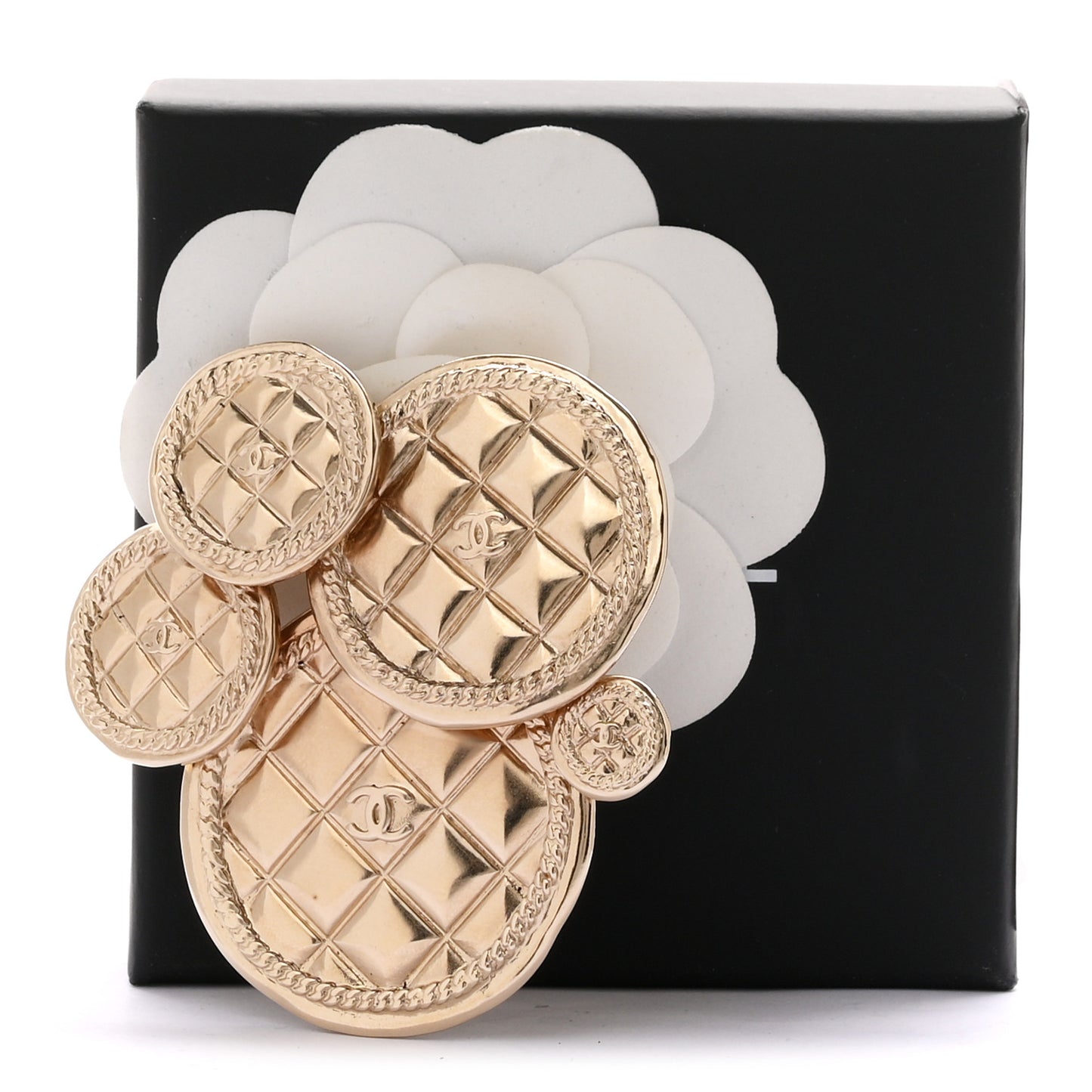 Metal Quilted CC Medallion Brooch Gold