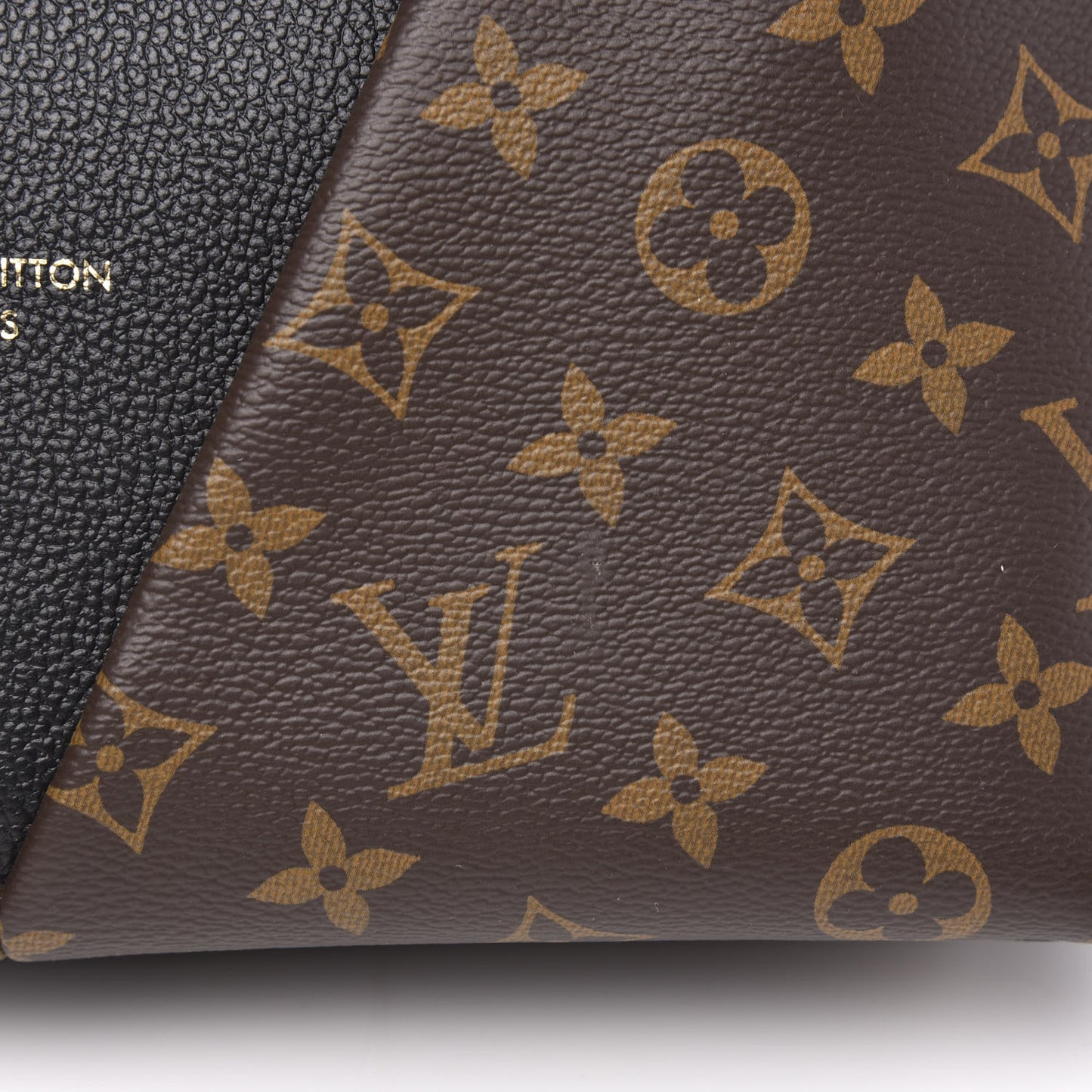Monogram V Tote BB Black