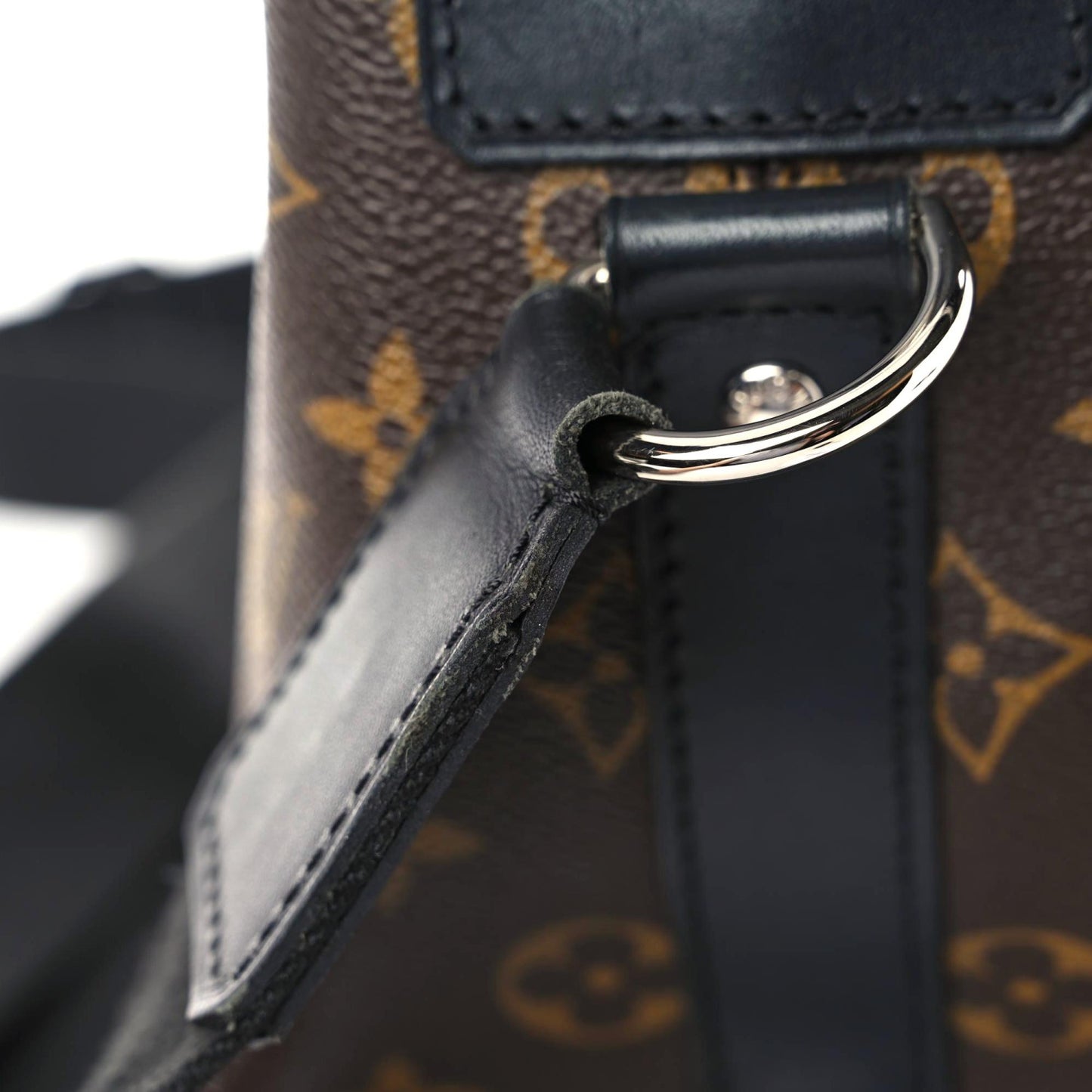 Monogram Macassar Torres Messenger