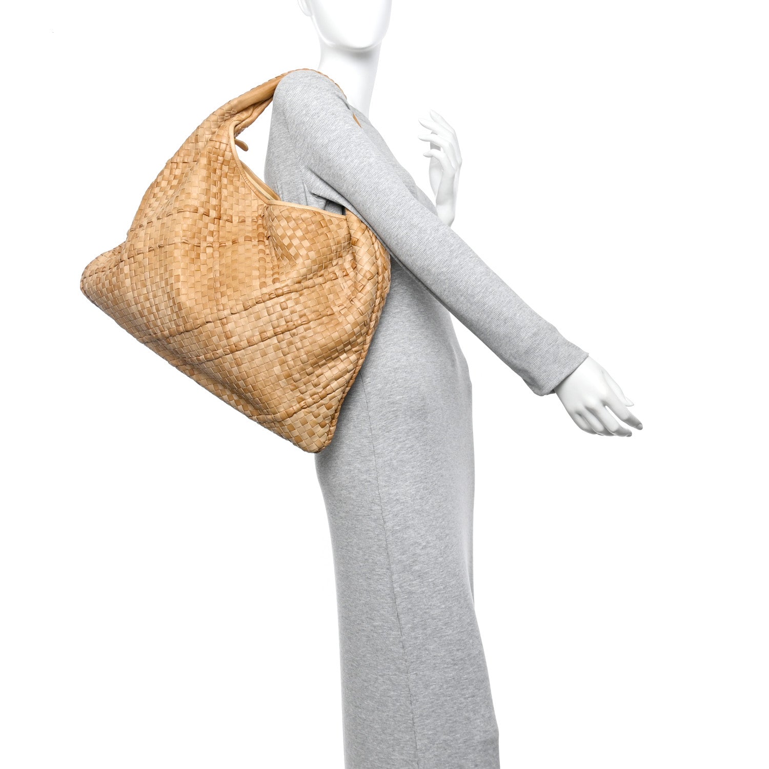 Bottega Veneta Nappa Intrecciato Maxi Nuvolato Veneta Hobo Paille