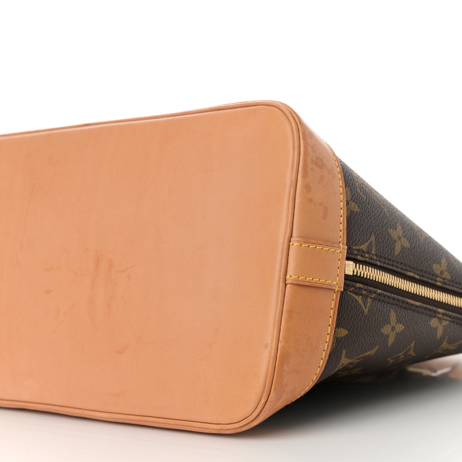 Louis Vuitton Monogram Alma MM 10 of 14