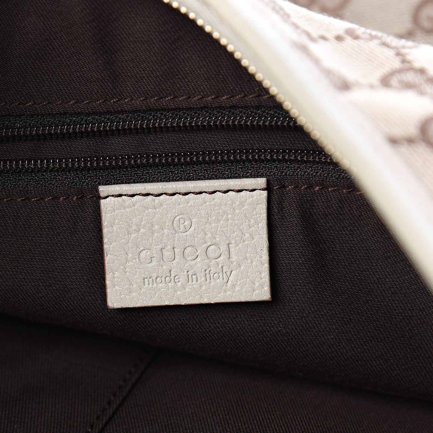 Monogram Large Abbey D Ring Hobo Off White